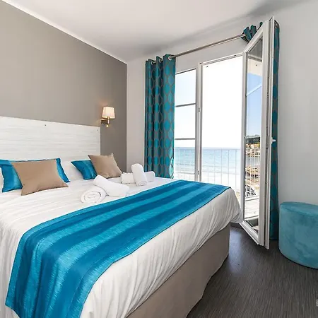 George Hotel 3*